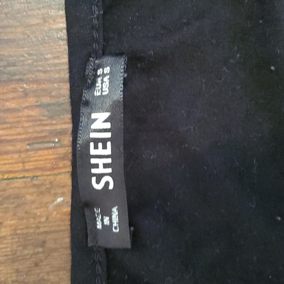 CLOSET CLOSING 7/31 SHEIN long sleeve athlete shirt small - Picture 3 of 3